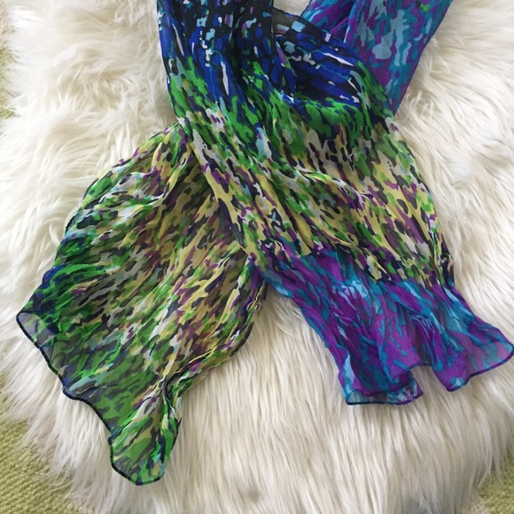 Light Scarf - Picture 4 of 4